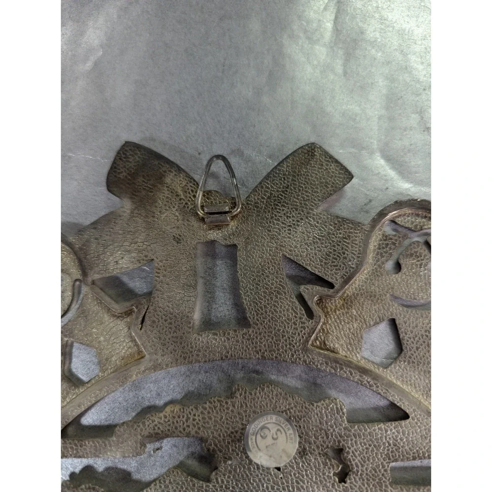 Godinger silver Christmas trivet wreath style horse carriage sleigh stars bells‎